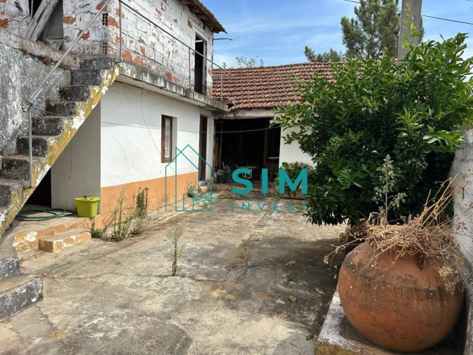 Moradia T1 para Venda em Azoia de Cima e Tremês Foto 16