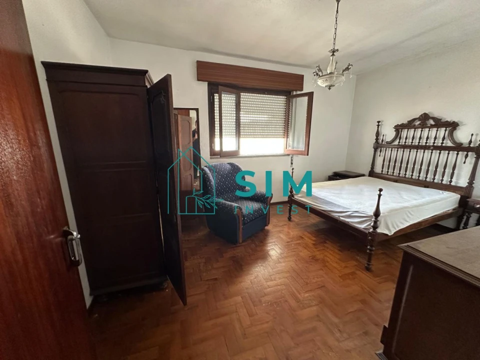 Moradia T1 para Venda em Azoia de Cima e Tremês Foto 40