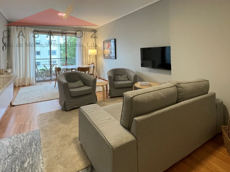 Apartamento T2 para Arrendamento em Aldoar, Foz do Douro e Nevogilde Foto 4