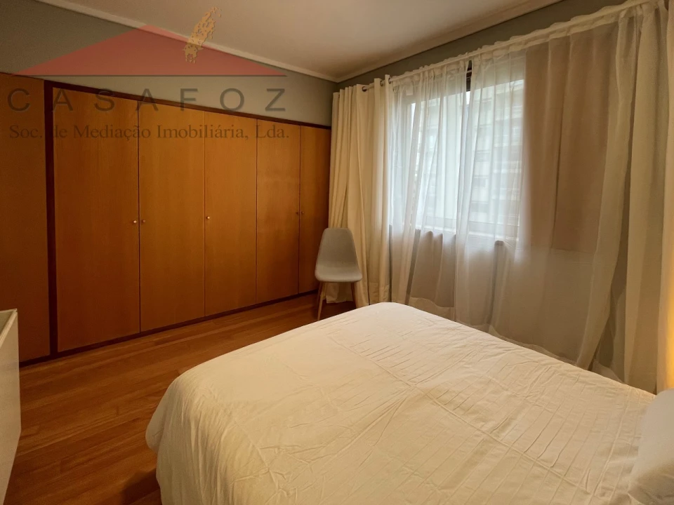 Apartamento T2 para Arrendamento em Aldoar, Foz do Douro e Nevogilde Foto 24