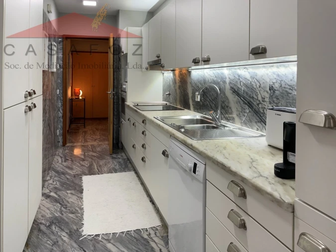 Apartamento T2 para Arrendamento em Aldoar, Foz do Douro e Nevogilde Foto 13