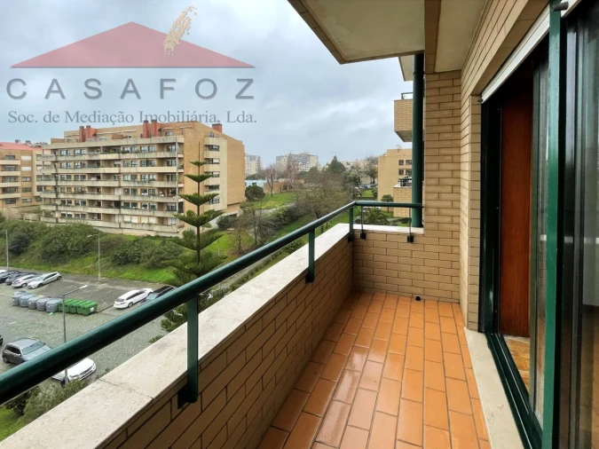 Apartamento T2 para Arrendamento em Aldoar, Foz do Douro e Nevogilde Foto 5