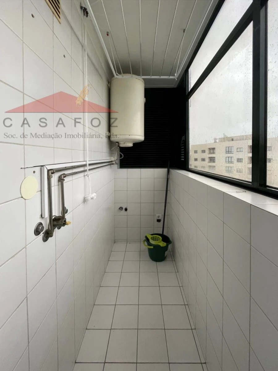 Apartamento T2 para Arrendamento em Aldoar, Foz do Douro e Nevogilde Foto 12