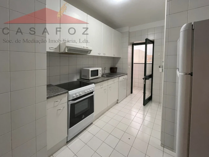 Apartamento T2 para Arrendamento em Aldoar, Foz do Douro e Nevogilde Foto 9