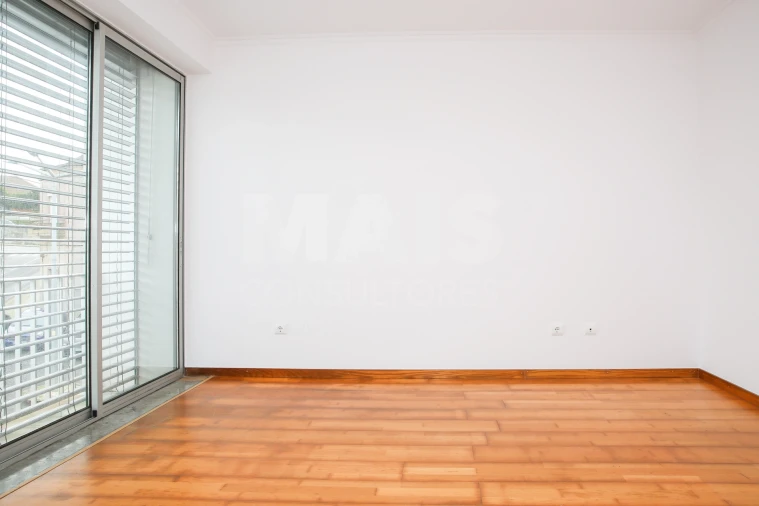 Apartamento T2 para Venda em Sobral de Monte Agraço Foto 9