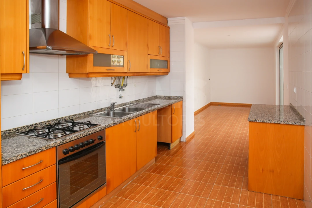 Apartamento T2 para Venda em Sobral de Monte Agraço Foto 4