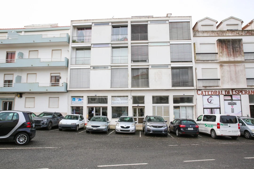 Apartamento T2 para Venda em Sobral de Monte Agraço Foto 1