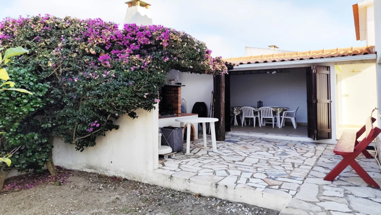 Moradia T4 para Venda em A dos Cunhados e Maceira Foto 24