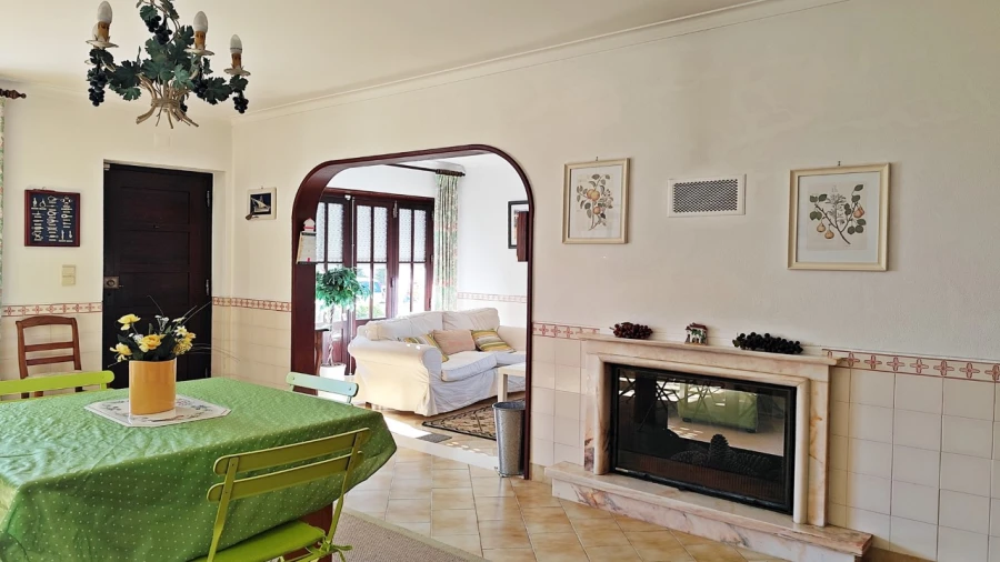 Moradia T4 para Venda em A dos Cunhados e Maceira Foto 2