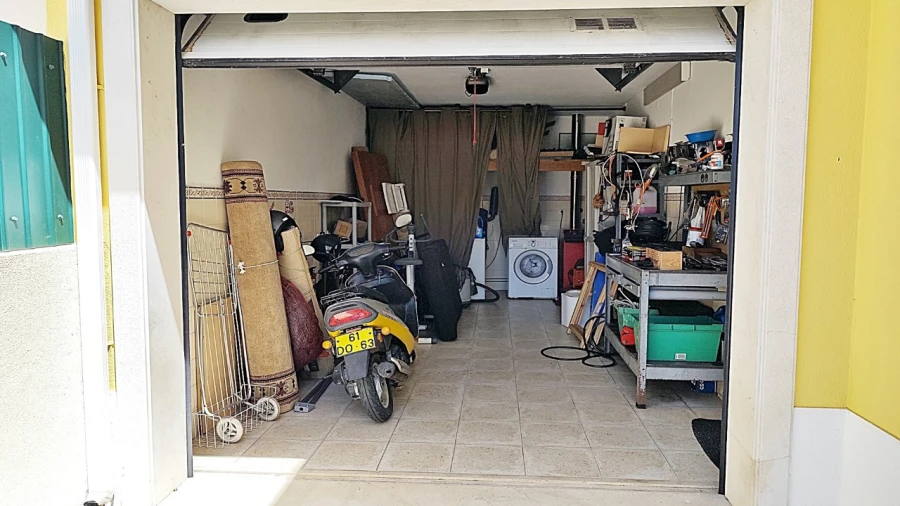 Moradia T4 para Venda em Silveira Foto 30