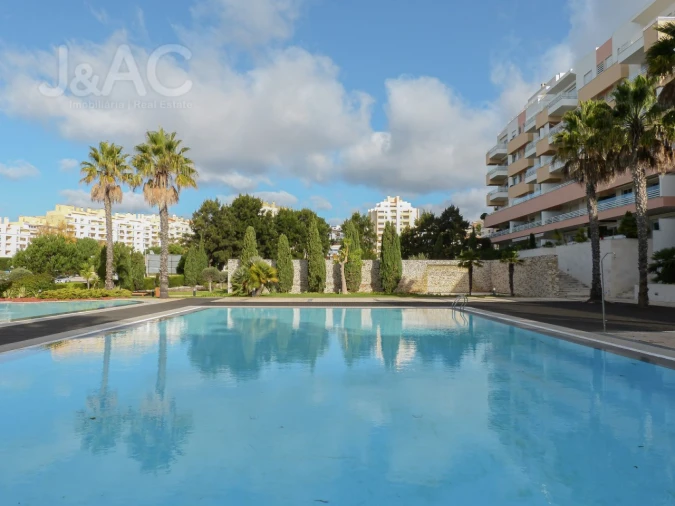 Apartamento T2 para Venda em Carcavelos e Parede