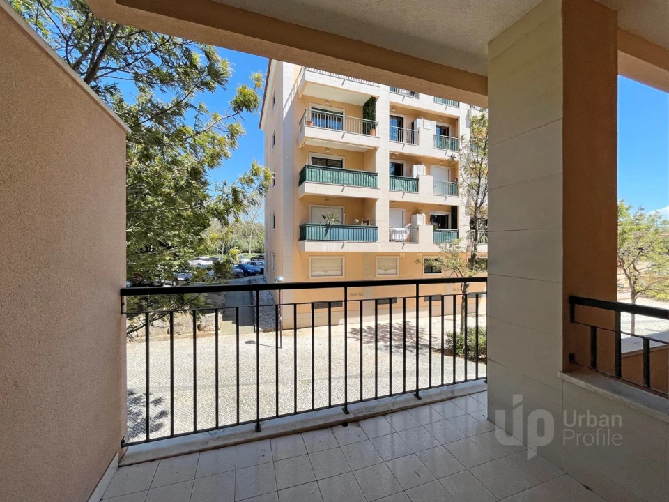 Apartamento T3 para Arrendamento em Carcavelos e Parede Foto 15
