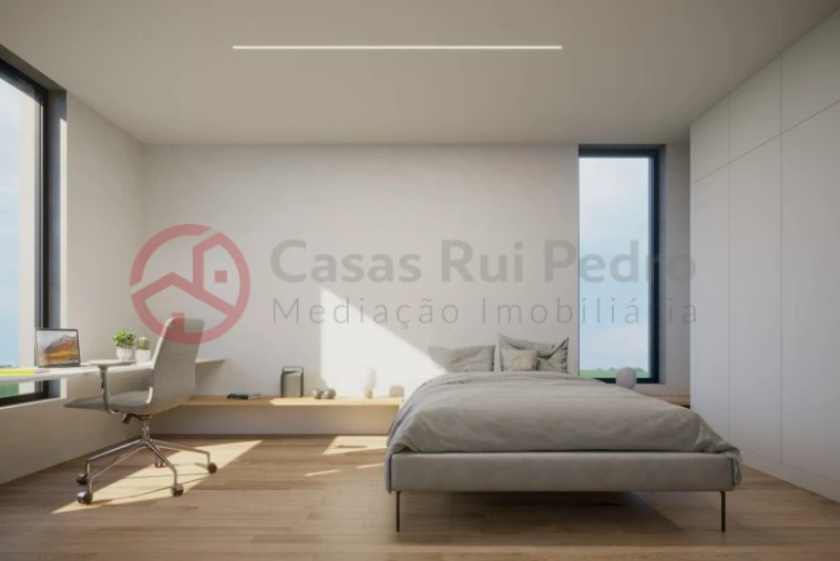 Moradia T4 para Venda em Charneca de Caparica e Sobreda Foto 18