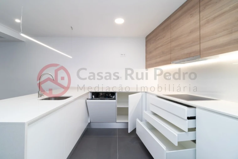 Apartamento T3 para Venda em Alto do Seixalinho, Santo André e Verderena