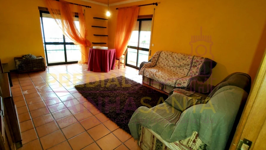 Apartamento T1 para Arrendamento em Sé Nova, Santa Cruz, Almedina e São Bartolomeu Foto 5