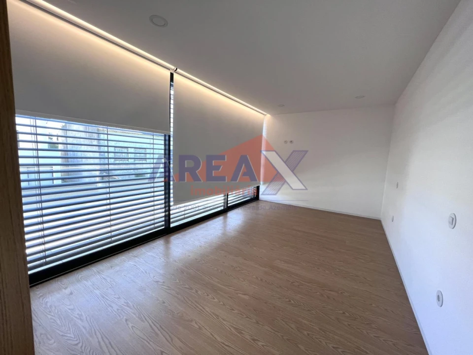 Moradia T3 para Venda em O. Azeméis, Riba-Ul, Ul, Macinhata Seixa, Madail Foto 14