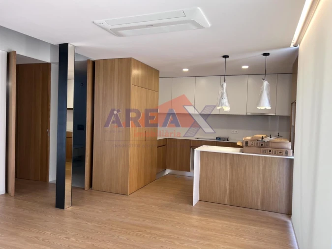 Moradia T3 para Venda em O. Azeméis, Riba-Ul, Ul, Macinhata Seixa, Madail Foto 8