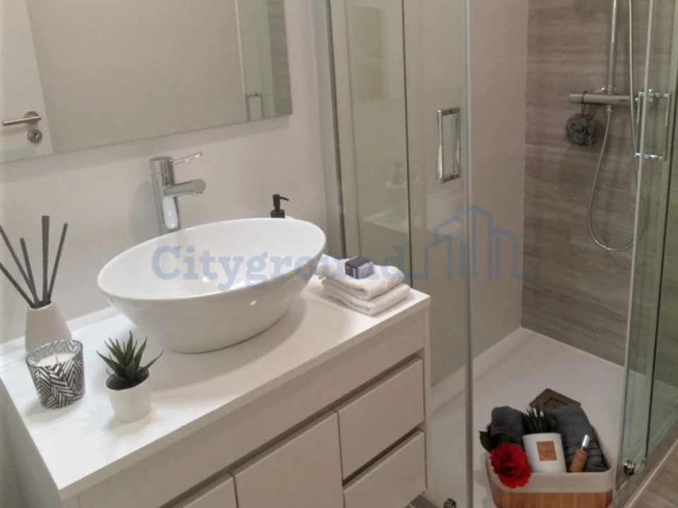 Apartamento T2 para Venda em Benfica Foto 11