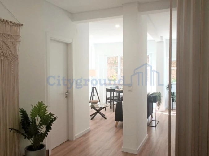 Apartamento T2 para Venda em Benfica Foto 4