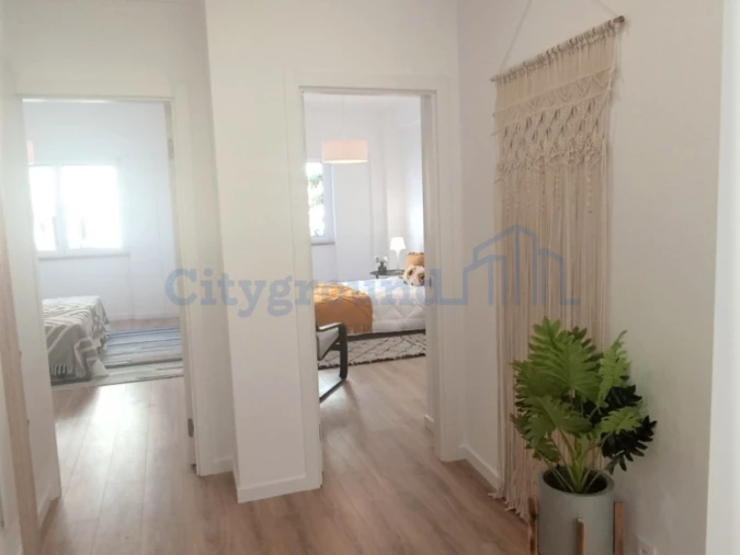 Apartamento T2 para Venda em Benfica Foto 8