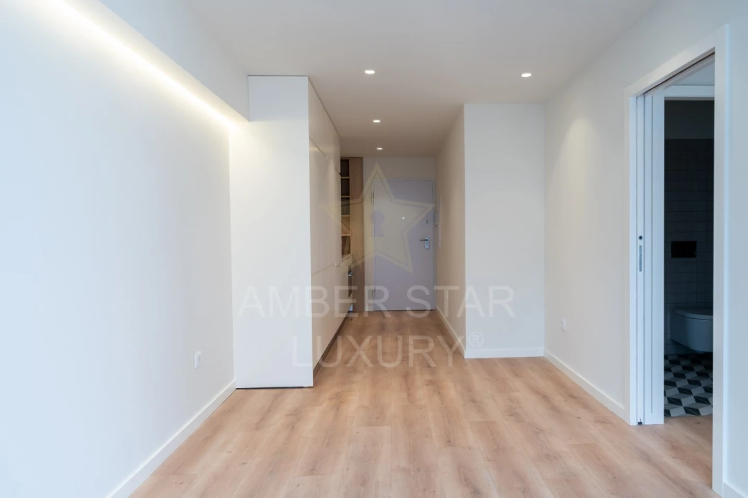 Apartamento T1 para Arrendamento em Cedofeita, Santo Ildefonso, Sé, Miragaia, São Nicolau e Vitória Foto 12