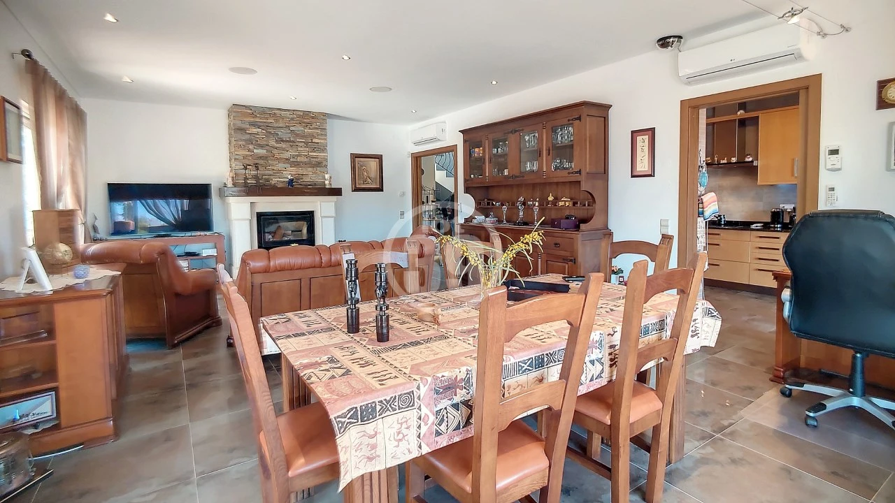 Moradia T4 para Venda em Lagos (São Sebastião e Santa Maria) Foto 11