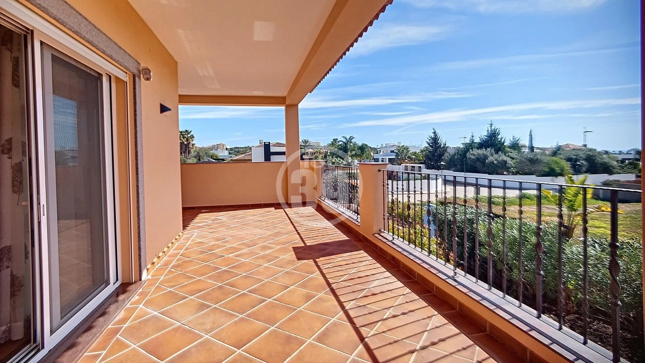 Moradia T4 para Venda em Lagos (São Sebastião e Santa Maria) Foto 38