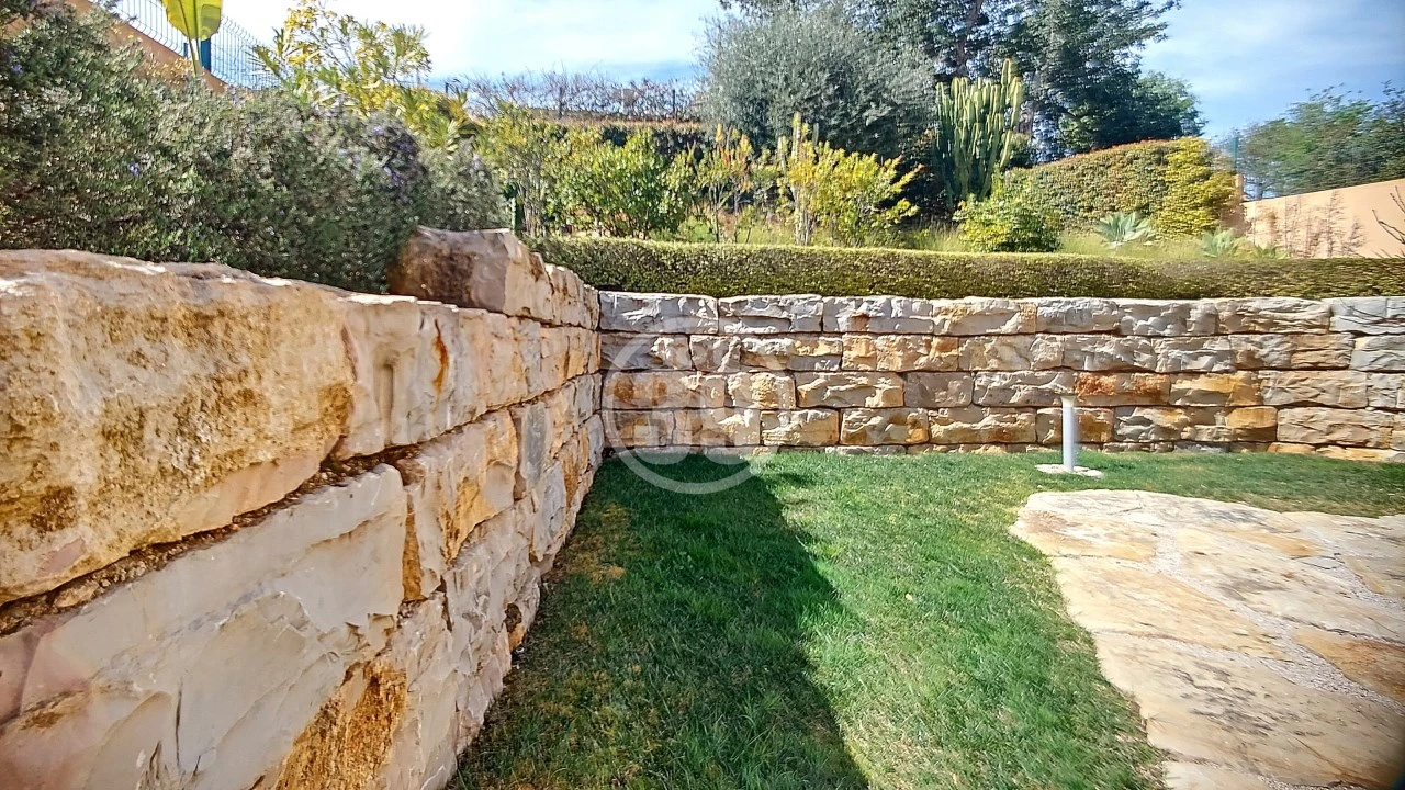 Moradia T4 para Venda em Lagos (São Sebastião e Santa Maria) Foto 48