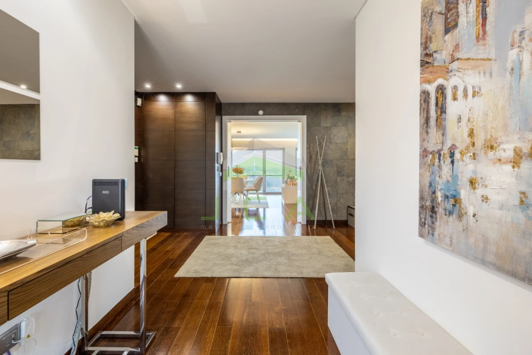 Moradia T4 para Venda em Leiria, Pousos, Barreira e Cortes Foto 3