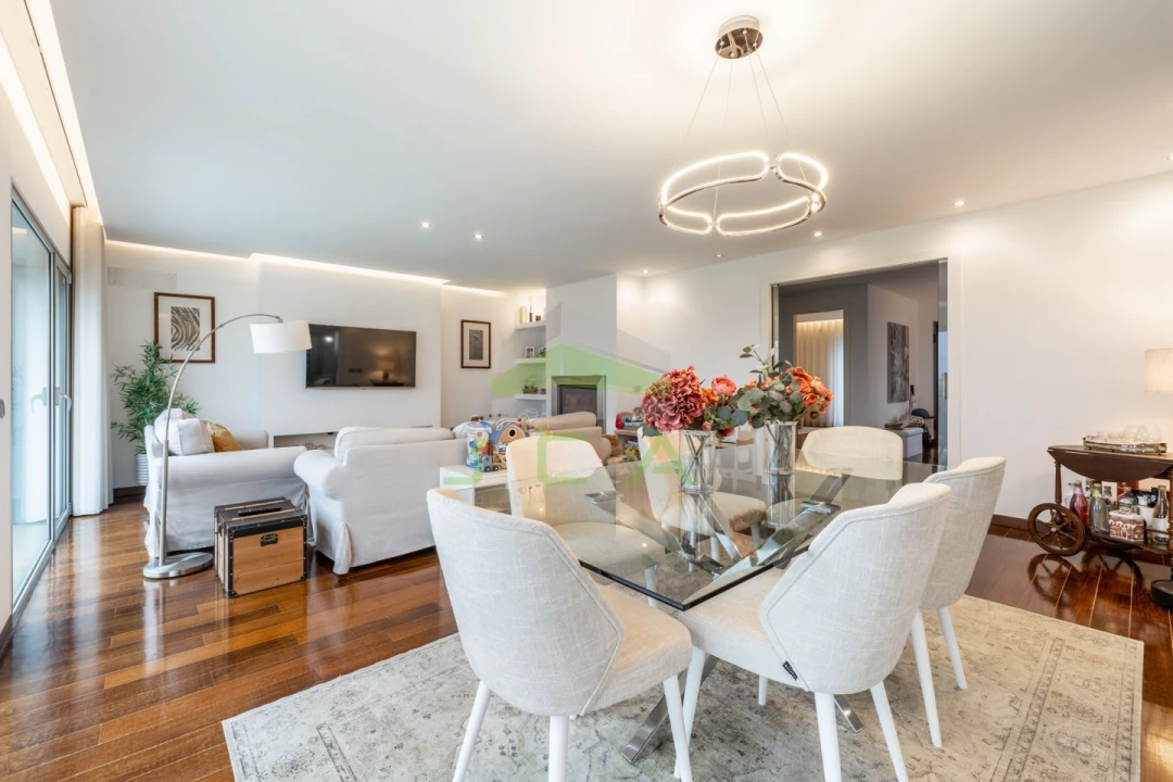 Moradia T4 para Venda em Leiria, Pousos, Barreira e Cortes Foto 6