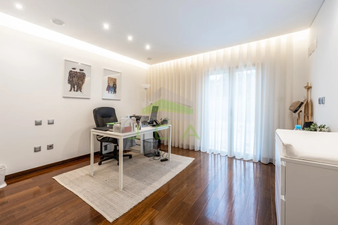 Moradia T4 para Venda em Leiria, Pousos, Barreira e Cortes Foto 21