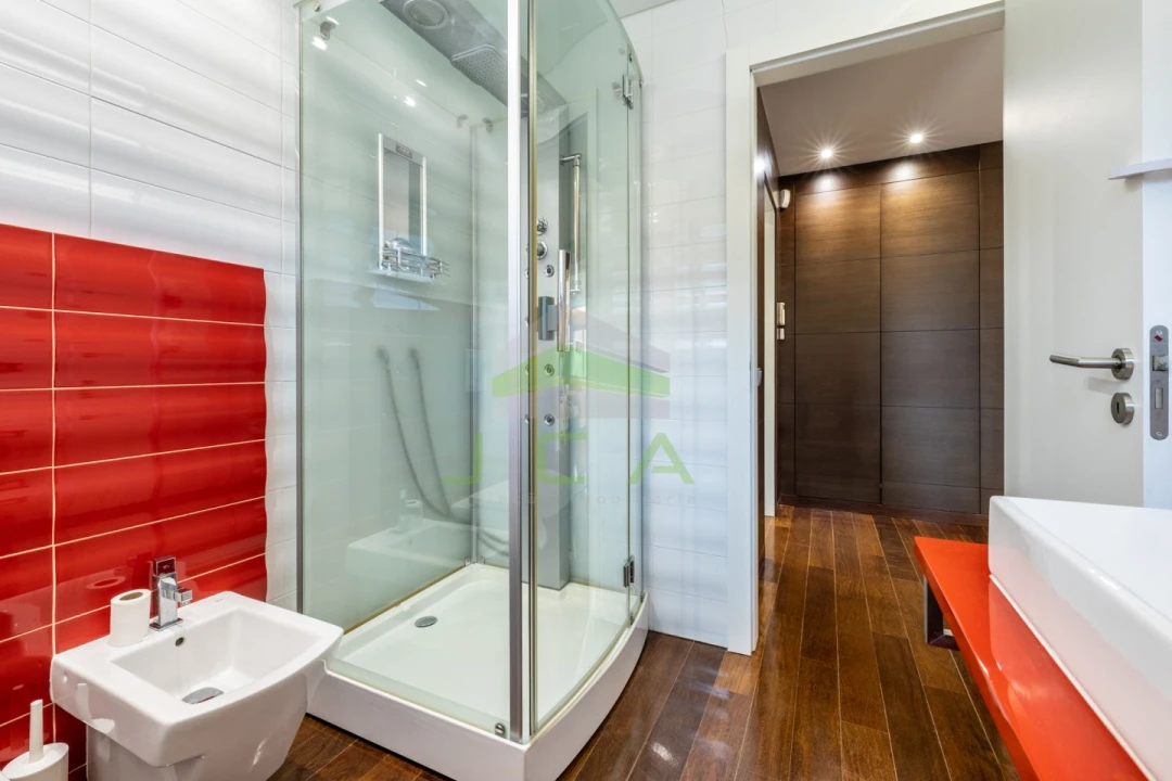 Moradia T4 para Venda em Leiria, Pousos, Barreira e Cortes Foto 23