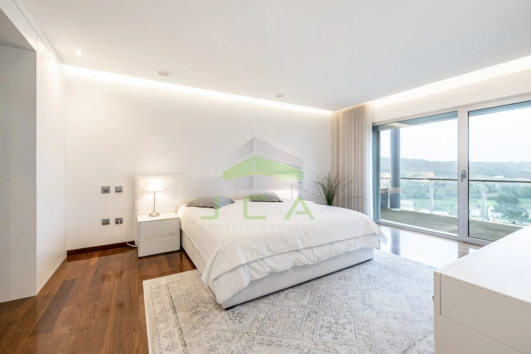 Moradia T4 para Venda em Leiria, Pousos, Barreira e Cortes Foto 34