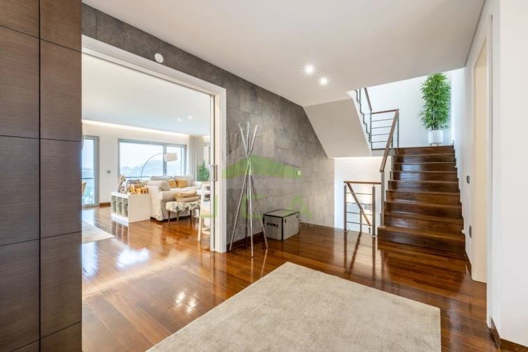 Moradia T4 para Venda em Leiria, Pousos, Barreira e Cortes Foto 4