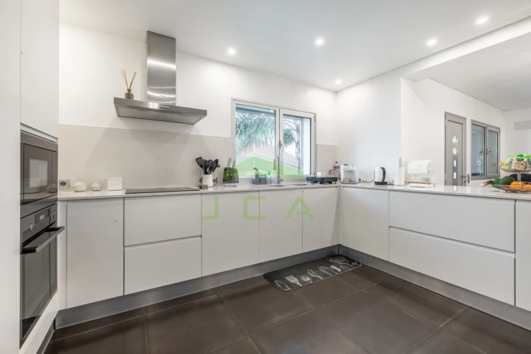 Moradia T4 para Venda em Leiria, Pousos, Barreira e Cortes Foto 17