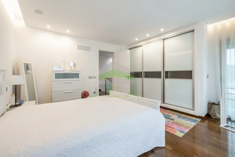 Moradia T4 para Venda em Leiria, Pousos, Barreira e Cortes Foto 28