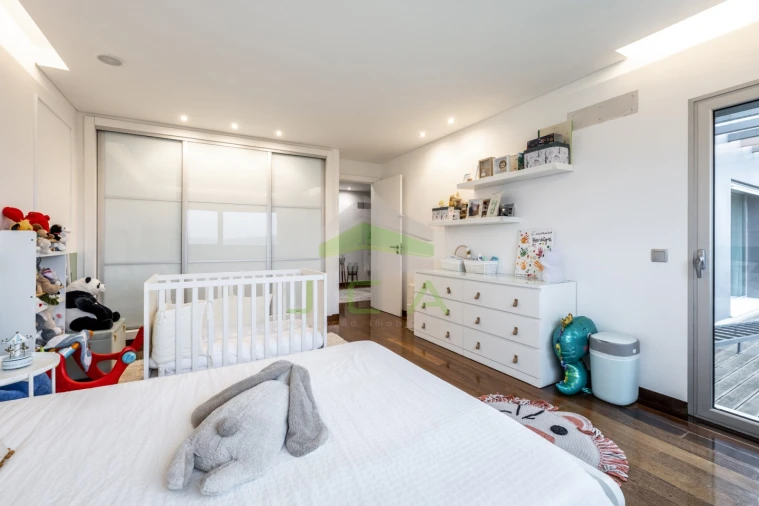 Moradia T4 para Venda em Leiria, Pousos, Barreira e Cortes Foto 32