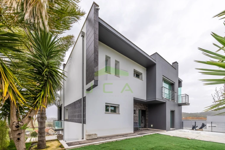 Moradia T4 para Venda em Leiria, Pousos, Barreira e Cortes Foto 47