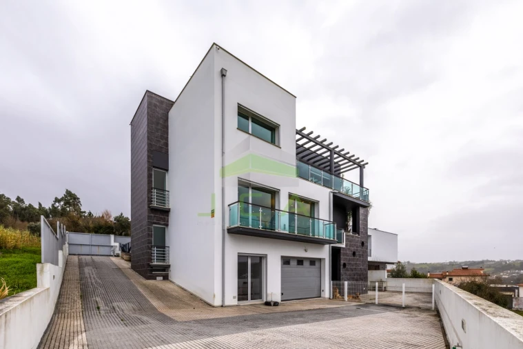 Moradia T4 para Venda em Leiria, Pousos, Barreira e Cortes Foto 50