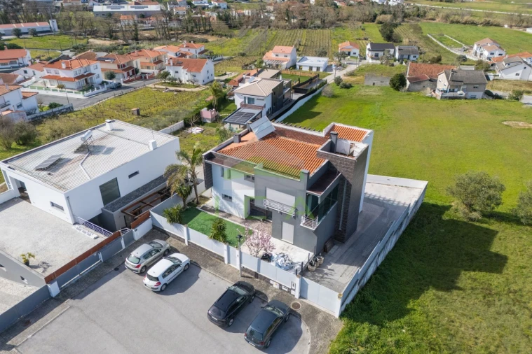 Moradia T4 para Venda em Leiria, Pousos, Barreira e Cortes Foto 51