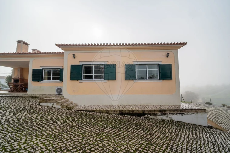 Moradia T4 para Venda em Romeira e Várzea Foto 33