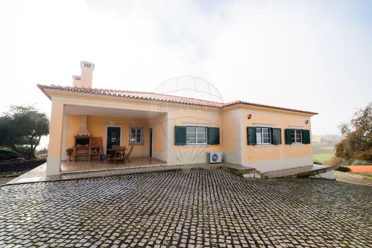 Moradia T4 para Venda em Romeira e Várzea Foto 36