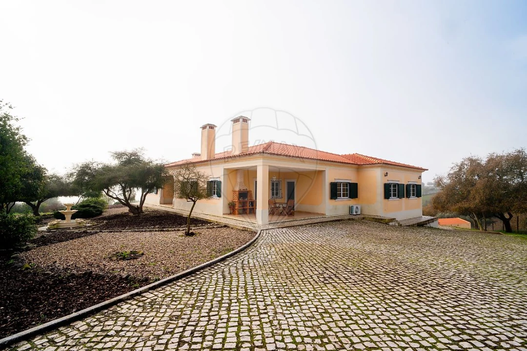 Moradia T4 para Venda em Romeira e Várzea Foto 37