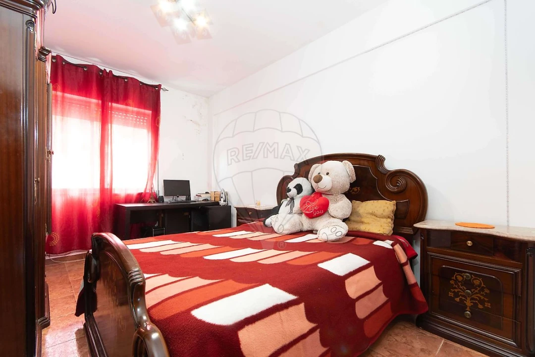 Apartamento T3 para Venda em Vila Franca de Xira Foto 3