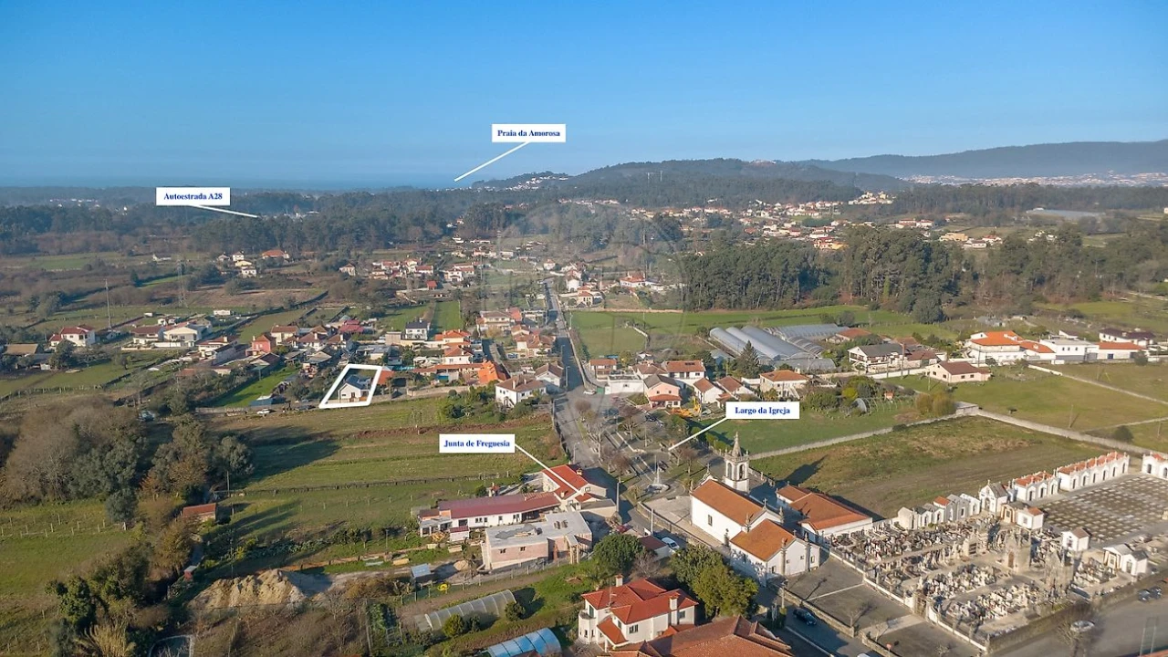 Moradia T3 para Venda em Mazarefes e Vila Fria Foto 33