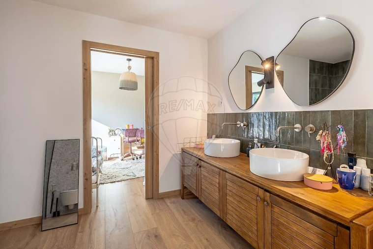 Moradia T3 para Venda em Mazarefes e Vila Fria Foto 25