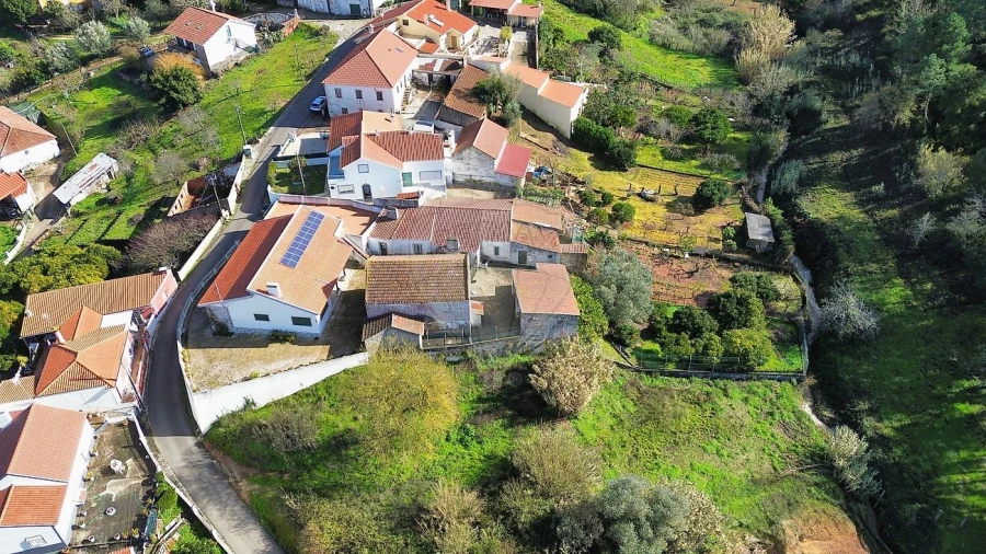 Moradia T3 para Venda em Carvoeira e Carmões Foto 2