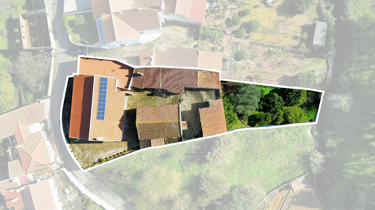 Moradia T3 para Venda em Carvoeira e Carmões Foto 30