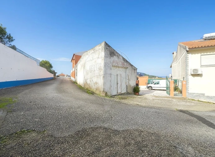 Armazém para Venda em Azueira e Sobral da Abelheira Foto 4