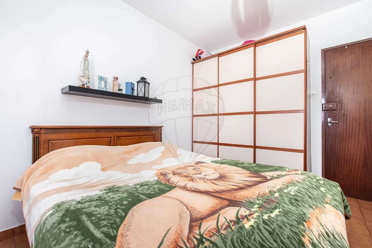 Apartamento T3 para Venda em Vialonga Foto 9